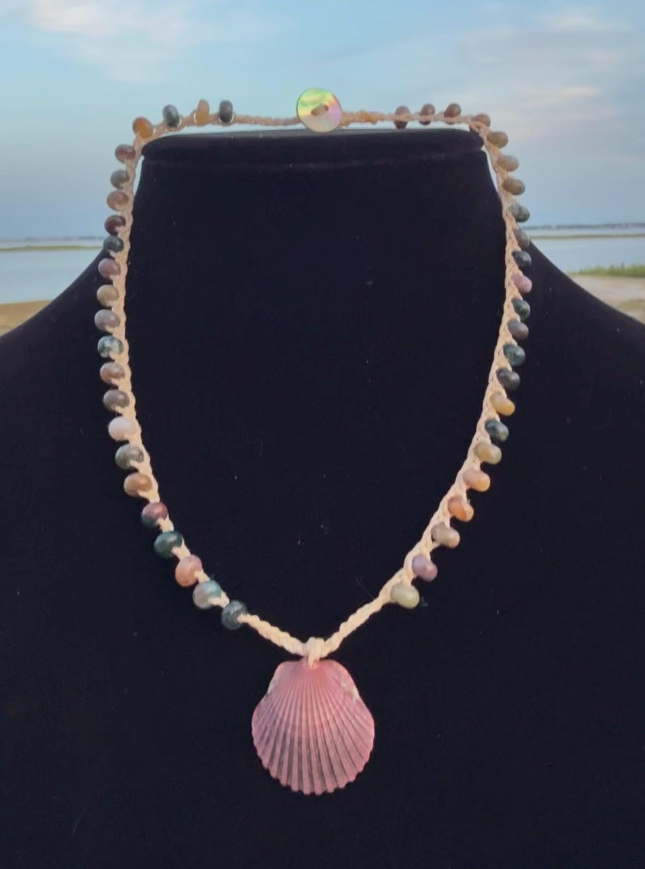 18β jasper handmade necklace/ Atlantic scallop shell