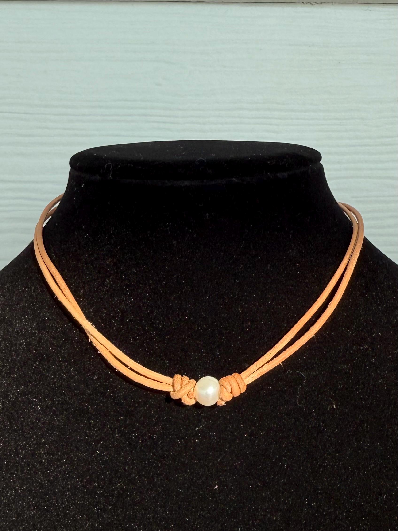 adjustable pearl and leather necklace