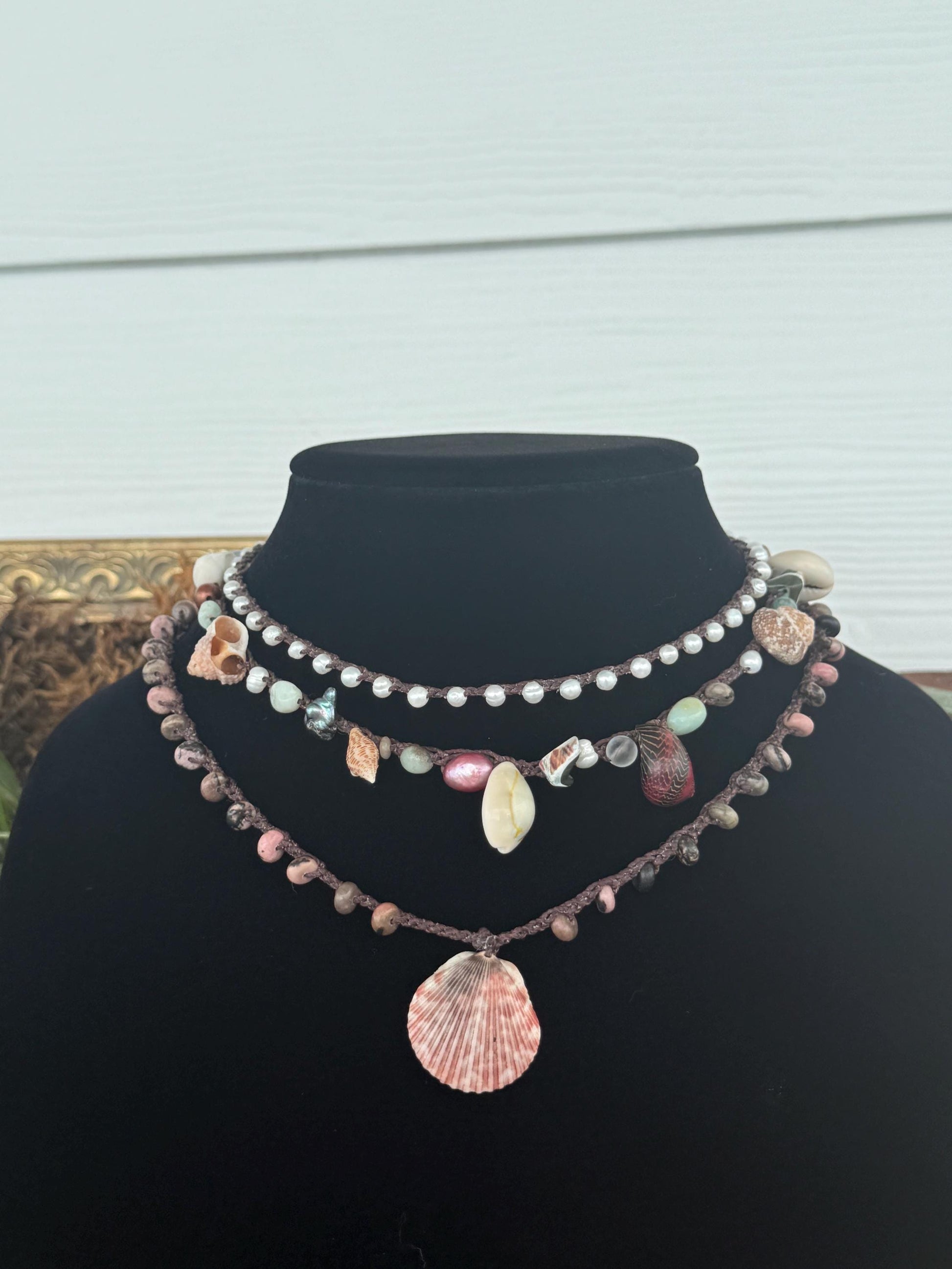 18” jasper handmade necklace/ Atlantic calico scallop shell