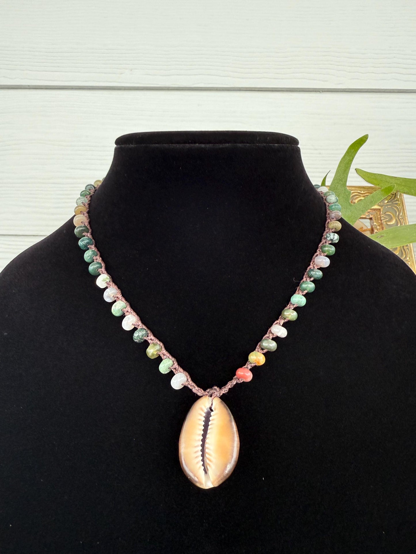 17” Indian agate handmade necklace/ serpent head cowrie