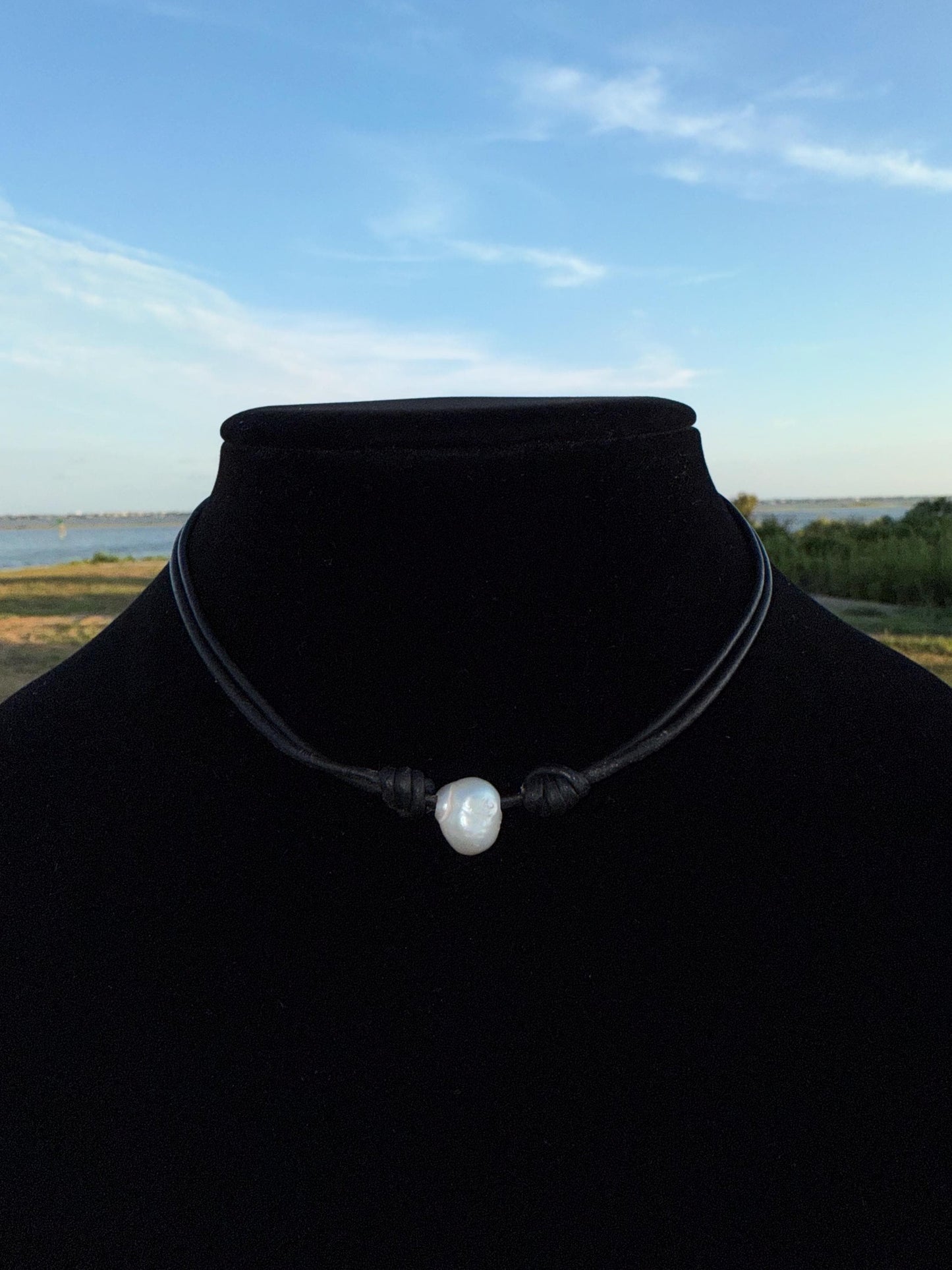 adjustable pearl and leather necklace