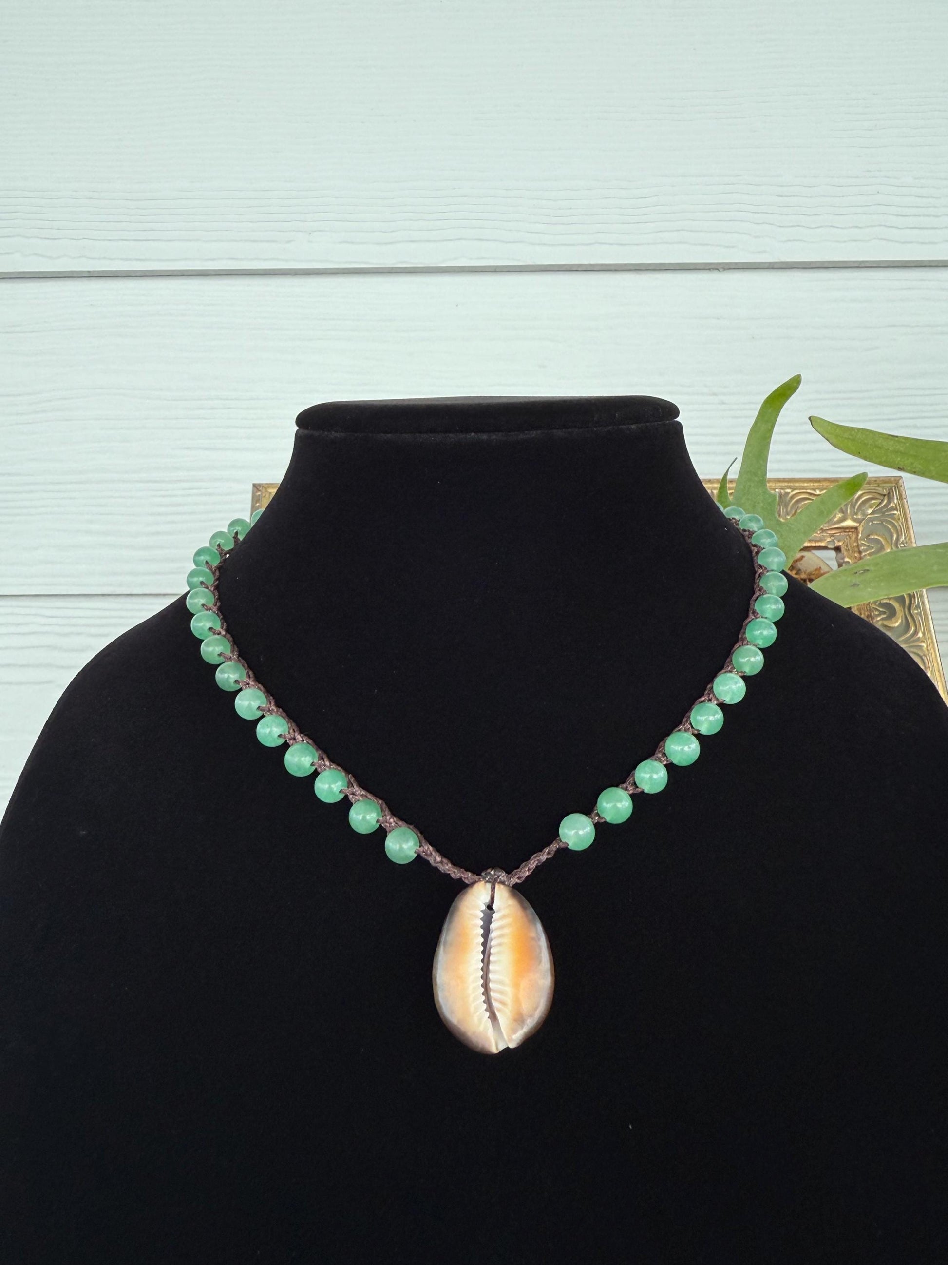 17” aventurine handmade necklace/ serpent head cowrie