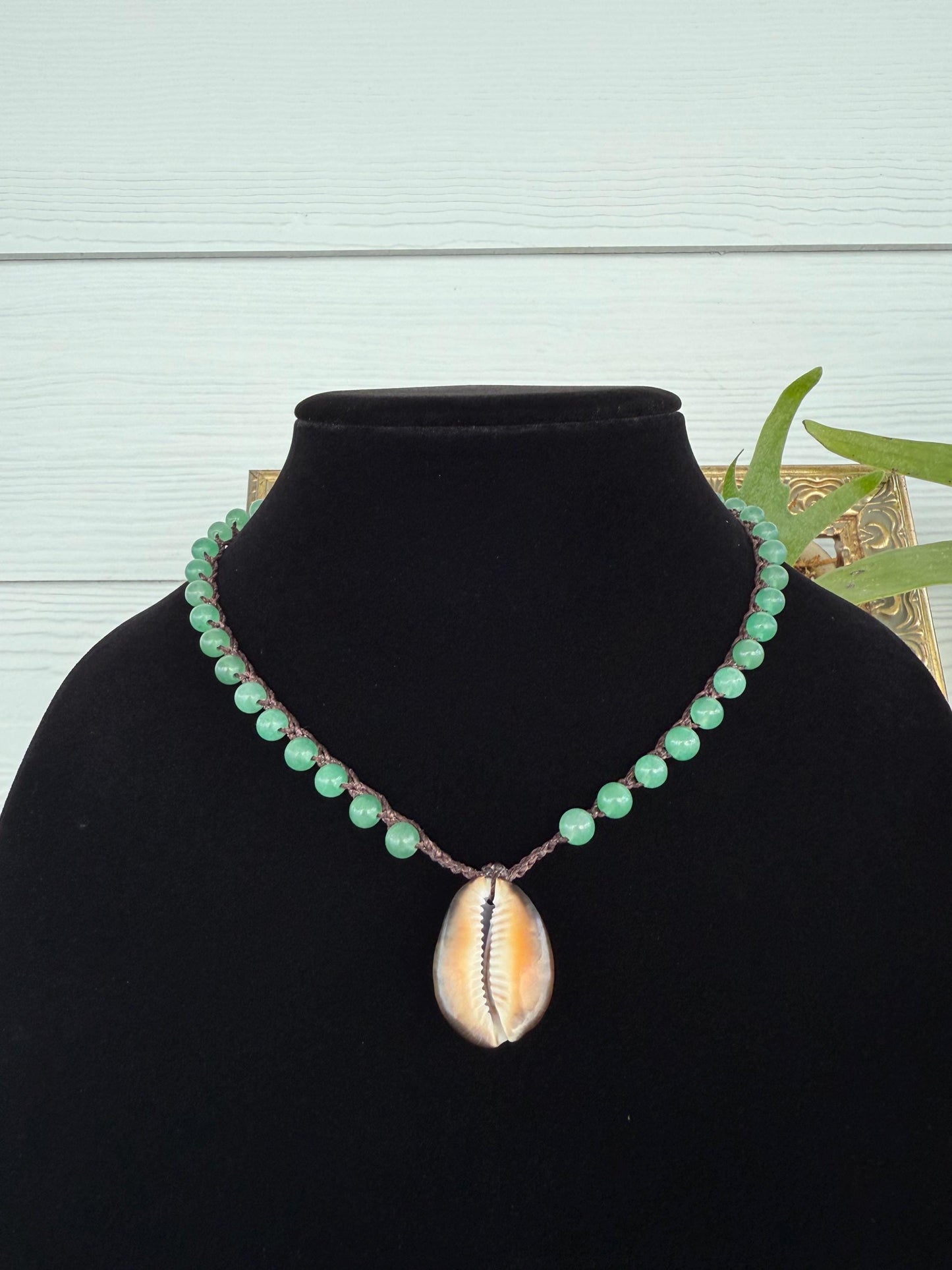 17” aventurine handmade necklace/ serpent head cowrie