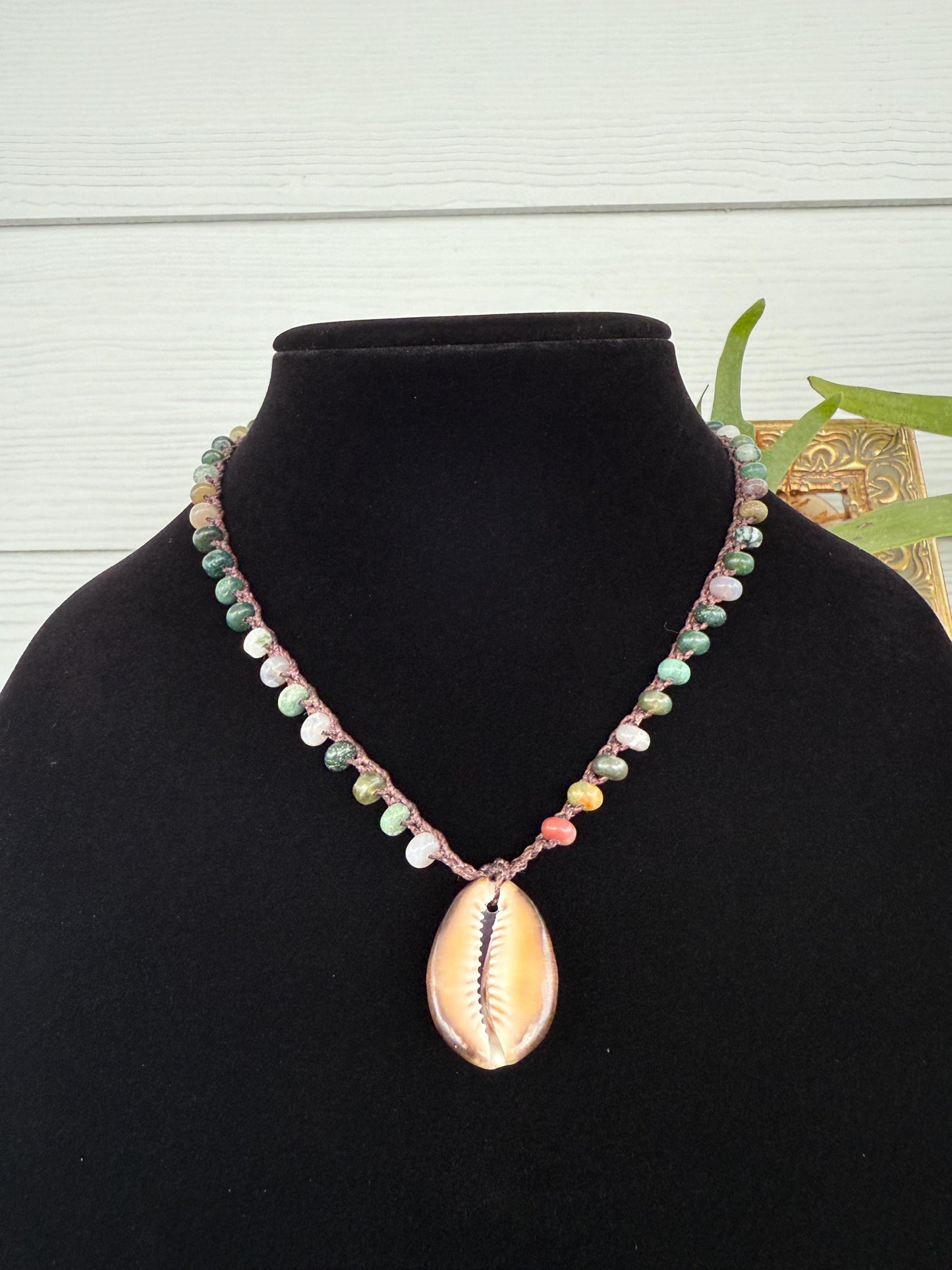 17” Indian agate handmade necklace/ serpent head cowrie