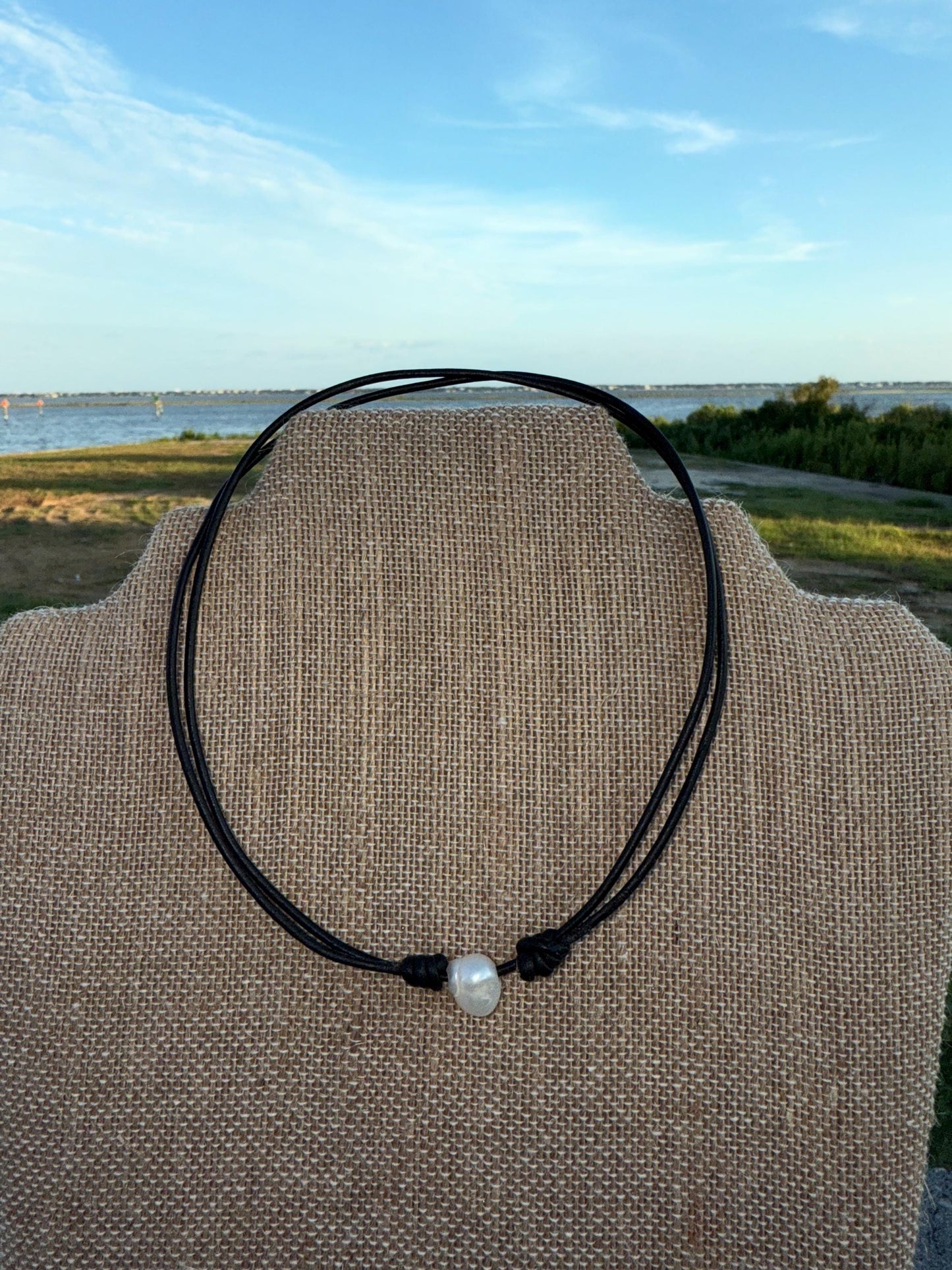 adjustable pearl and leather necklace