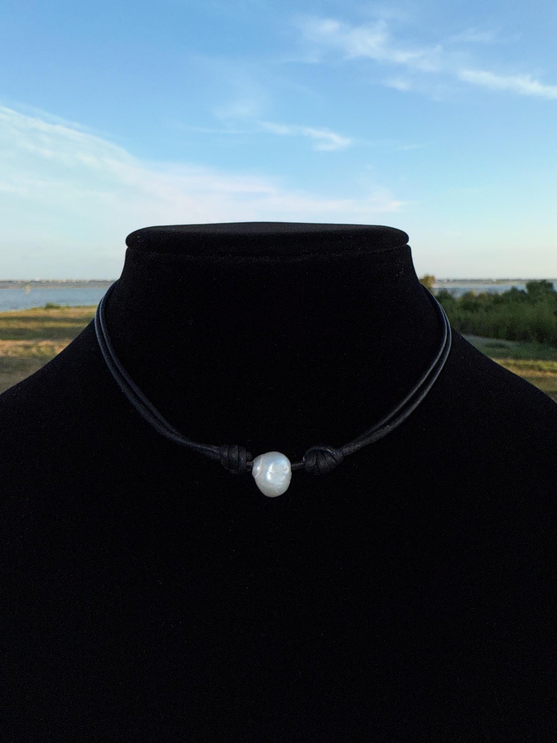 adjustable pearl and leather necklace
