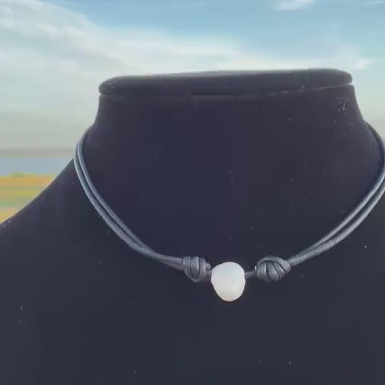 adjustable pearl and leather necklace