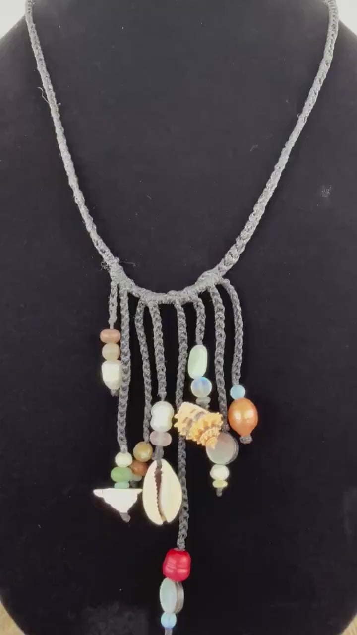 22” Charmy seashell/pearl necklace