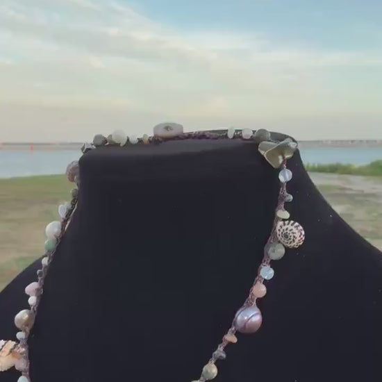 16” Chunky seashell choker necklace