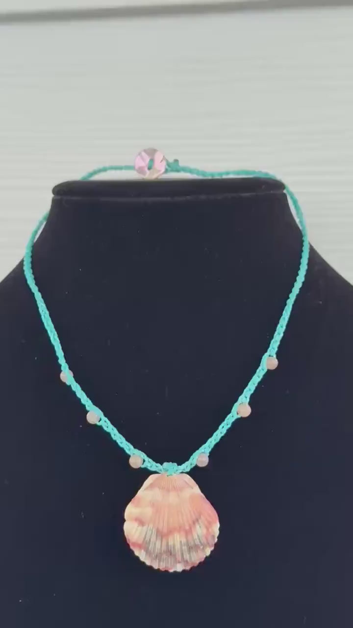 18” calico scallop handmade necklace