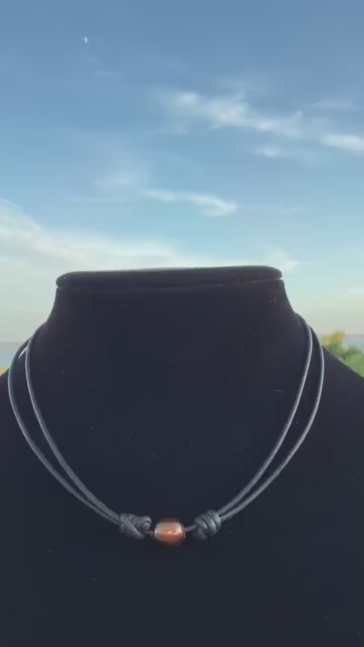 adjustable pearl and leather necklace